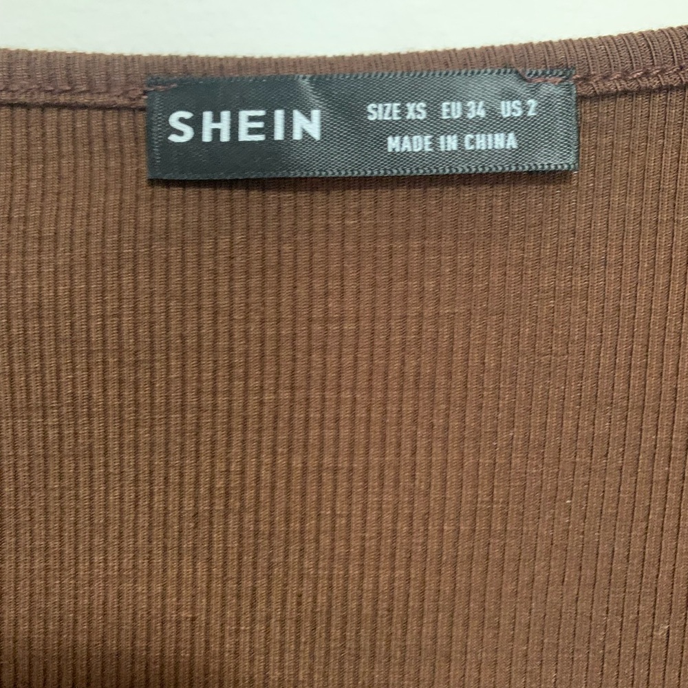 Women’s Low Cut Crop Top. Ribbed. Long sleeve. NWOT. XS - Picture 4 of 5